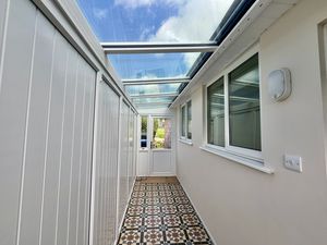 Side Passage- click for photo gallery